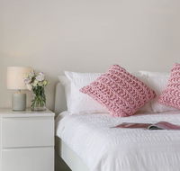 Cosy 3BR Penthouse close to Westfield and Train - Accommodation Redcliffe