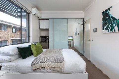 Cosy And Bright Studio Next To Westmead Hospital - Accommodation Redcliffe 2