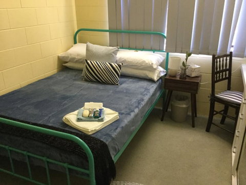 Cosy Bed And Breakfast - Accommodation Redcliffe 0