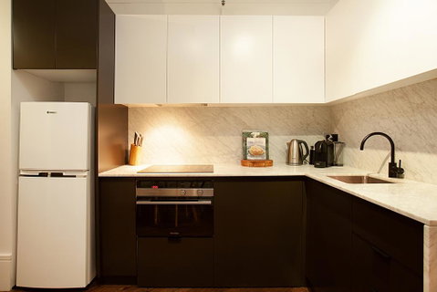 Cosy Studio Near Trains, Restaurants, Bars And Parks - Accommodation Redcliffe 3