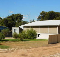 Cottage 57 - Topspot Cottages - Accommodation Redcliffe