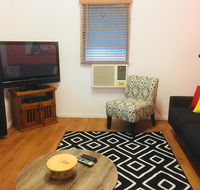 Cottage on Cork -Laffin Cottage - Accommodation Redcliffe