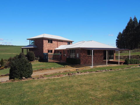 Country Meets Town - Accommodation Redcliffe 3