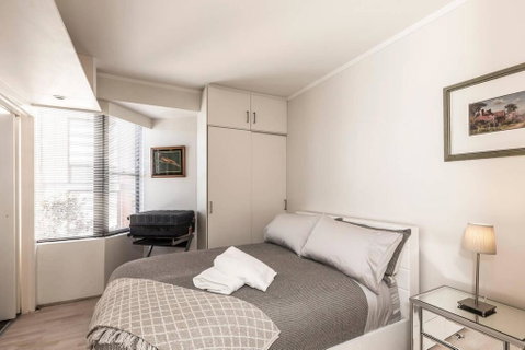 Couple's Gateway In Sunny Elizabeth Bay - Accommodation Redcliffe 2
