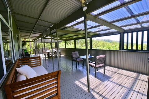 Cow Bay Hilltop Escape - Accommodation Redcliffe 3