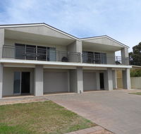 Cowell Holiday Accommodation with harbour views - Accommodation Redcliffe
