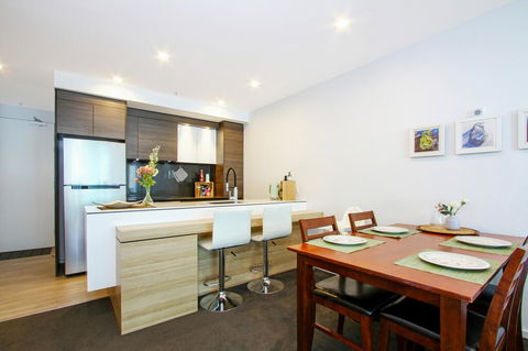 Cozy, Homely Apartment CBR Central - Accommodation Redcliffe 1