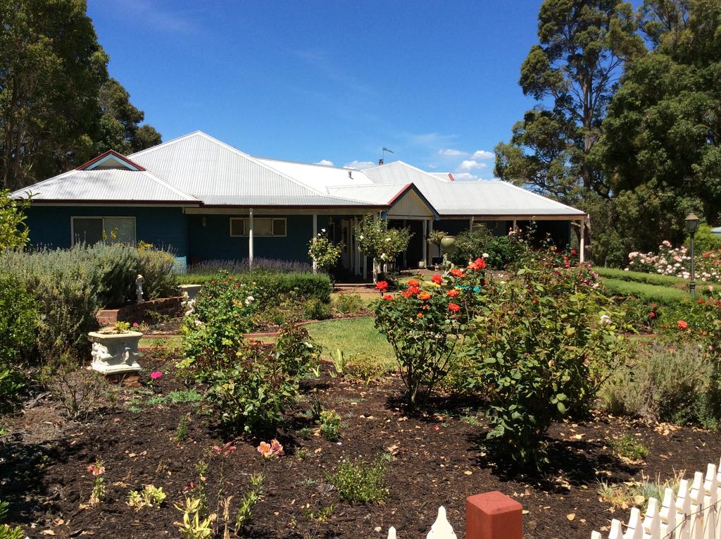 Crooked Brook WA Accommodation Redcliffe