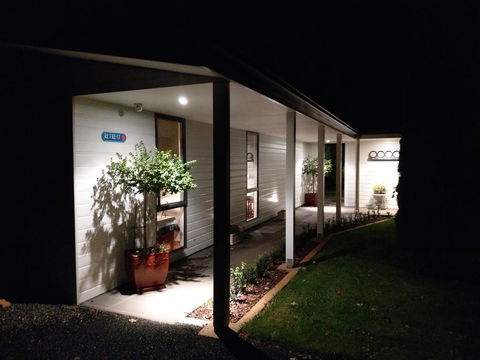 Cradle At Casa Blanca Country Retreat - Accommodation Redcliffe 2