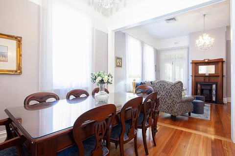 Culgoa Beautifully Refurbished 1896 Heritage House - Accommodation Redcliffe 2
