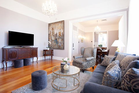 Culgoa Beautifully Refurbished 1896 Heritage House - Accommodation Redcliffe 0