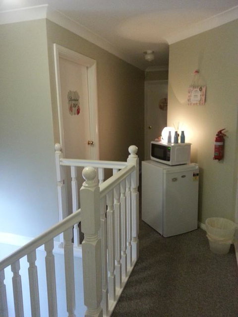 Cutmore Cottages - Highclaire House - Accommodation Redcliffe 1