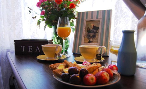 Cutmore Cottages - Highclaire House - Accommodation Redcliffe 3