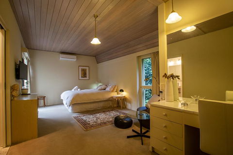 Cygnet, Studio On Sturt - Accommodation Redcliffe 2