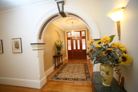 Darcy's Hotel - Accommodation Redcliffe 0