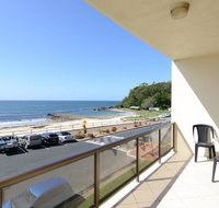 Debra Court 5 - Accommodation Redcliffe