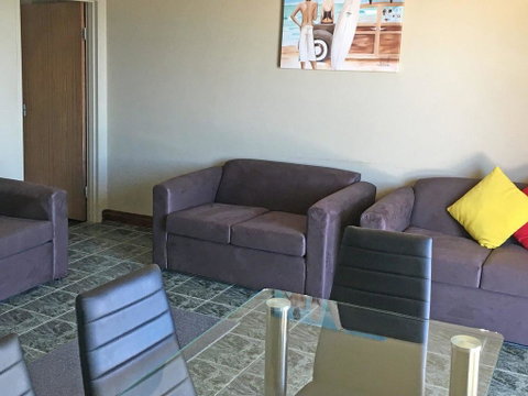 Debra Court 6 - Accommodation Redcliffe 3