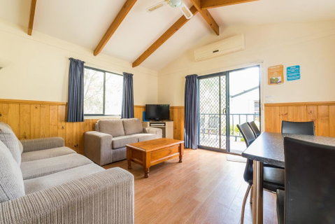Deniliquin Riverside Caravan Park - Accommodation Redcliffe 0