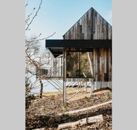 Deviot Boat House - Accommodation Redcliffe