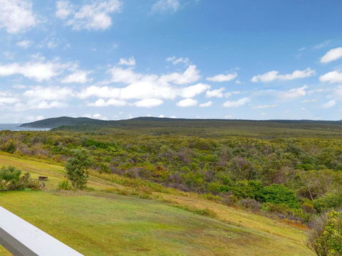 Dilkara - Breathtaking Ocean Views - Accommodation Redcliffe 1