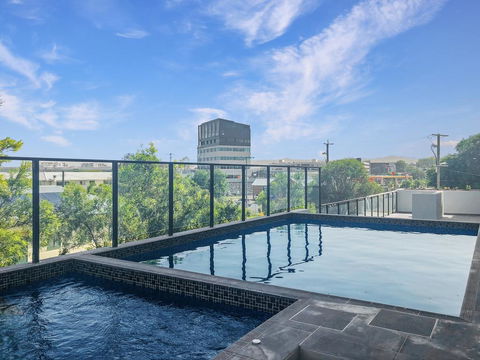 Direct Hotels - The Rhythm On Beach - Accommodation Redcliffe 3