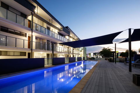 Direct Hotels-Islington At Central - Accommodation Redcliffe 2