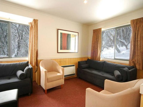 Discobulous 6 - Accommodation Redcliffe 3