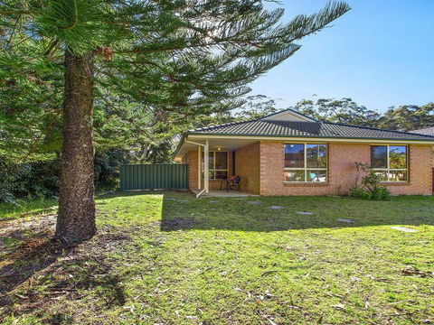 Dolphin Cottage - In The Heart Of Callala Beach - Accommodation Redcliffe 0