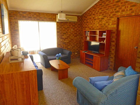 Dolphins Delight @ Culburra Beach - Accommodation Redcliffe 0