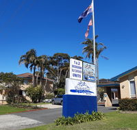 Dolphins of Mollymook Motel and Fifth Green Apartments - Accommodation Redcliffe