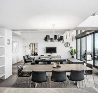 DreamHost at Dock 5 Sub-Penthouse - Accommodation Redcliffe