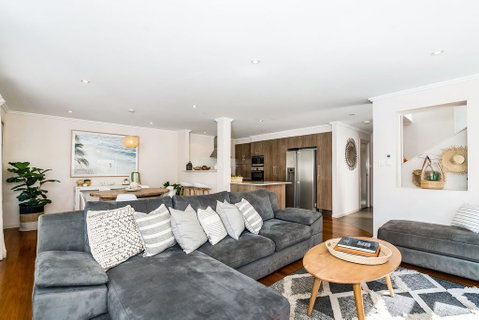 Drift - Accommodation Redcliffe 1