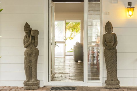 Drift Beach House Getaway - Accommodation Redcliffe 3