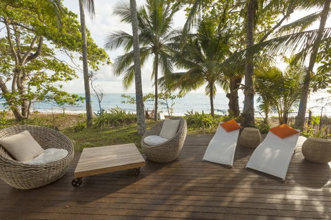 Drift Beach House Getaway - Accommodation Redcliffe 0