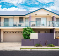 Driftwood - Modern Townhouse - Accommodation Redcliffe