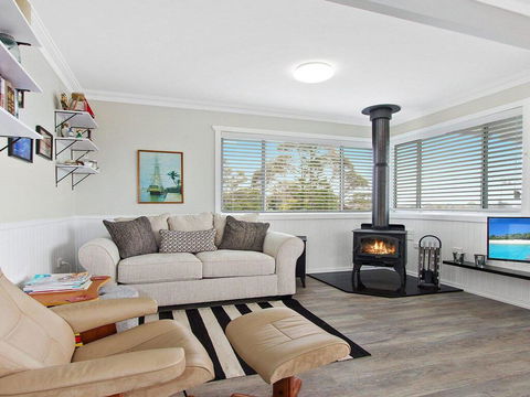 Dunkarein - 600m To Bosom Beach - Accommodation Redcliffe 2