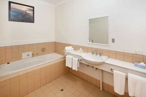 Dunsborough Town Units - Accommodation Redcliffe 1