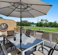East Light - Accommodation Redcliffe