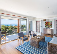 Easy Living at 14 Daphne Street - Accommodation Redcliffe