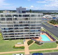 Ebbtide 2 - On Main Beach - Accommodation Redcliffe