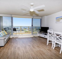 Ebbtide 3 - On Main Beach - Accommodation Redcliffe