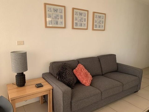 Ebbtide Unit 5 / 2-6 North Street - Accommodation Redcliffe 2