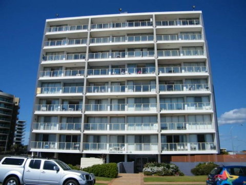 Ebbtide, Unit 33, 2-6 North Street - Accommodation Redcliffe 1