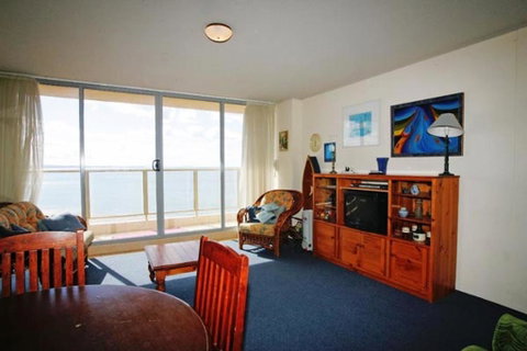 Ebbtide, Unit 33, 2-6 North Street - Accommodation Redcliffe 2