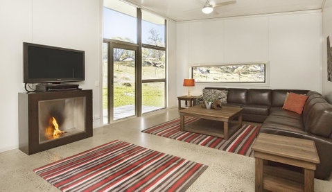 Ecocrackenback 10 - Sustainable Chalet Close To The Slopes - Accommodation Redcliffe 1