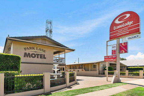 Econo Lodge Park Lane - Accommodation Redcliffe 0