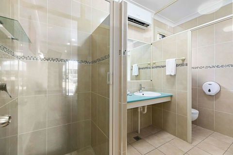Econo Lodge Park Lane - Accommodation Redcliffe 2