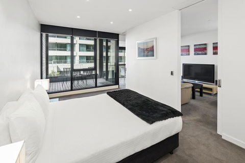 Edgewater 207 - Accommodation Redcliffe 2