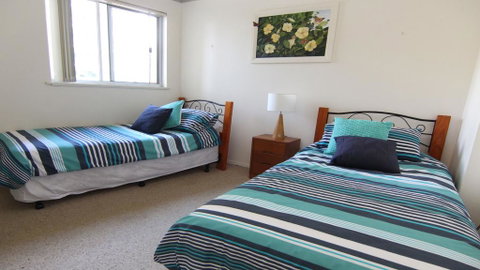 El Sandi 3 - On The Beach! - Accommodation Redcliffe 2