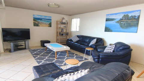 El Sandi 3 - On The Beach! - Accommodation Redcliffe 3